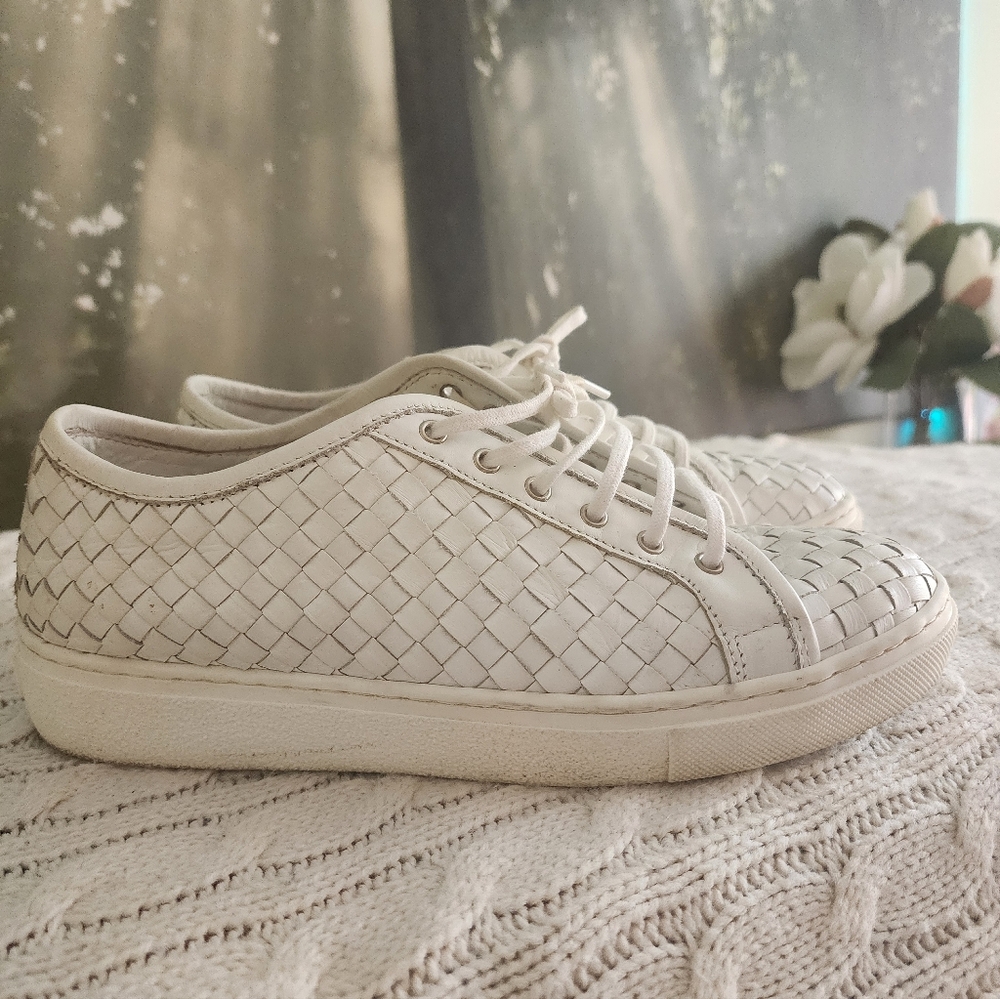 Sesto Meucci  Leather Size 8 White Woven Sneakers